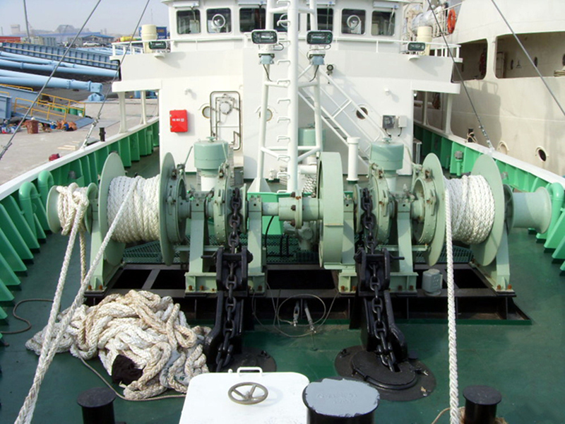 mooring winch installed on ships