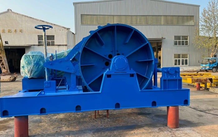 Slipway winch for shipyards